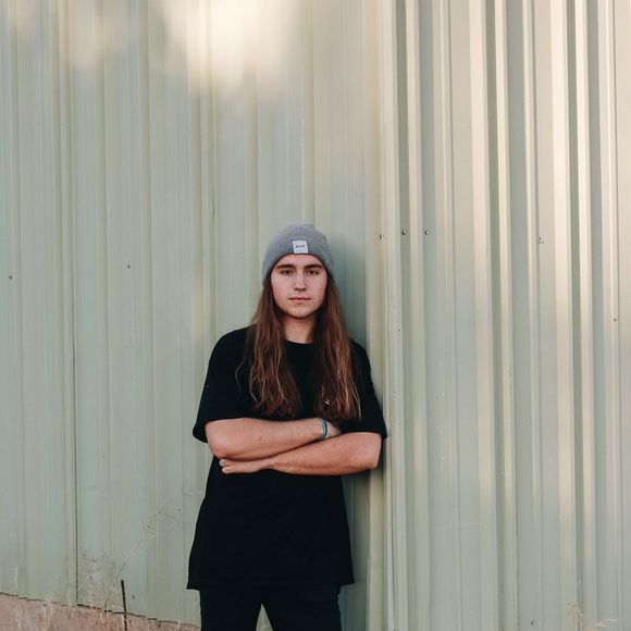 Meet your Posher, Max - Picture 1 of 1